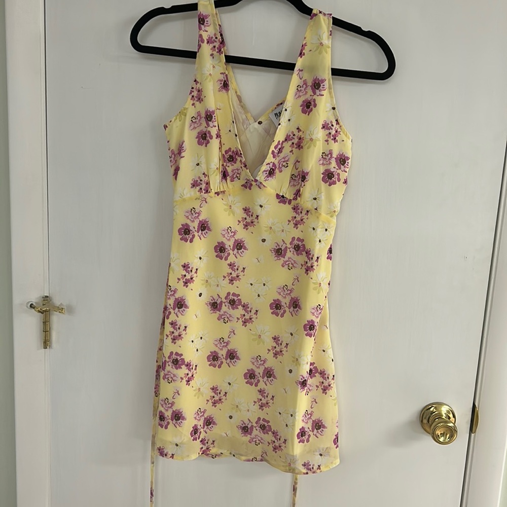 Princess Polly yellow/pink